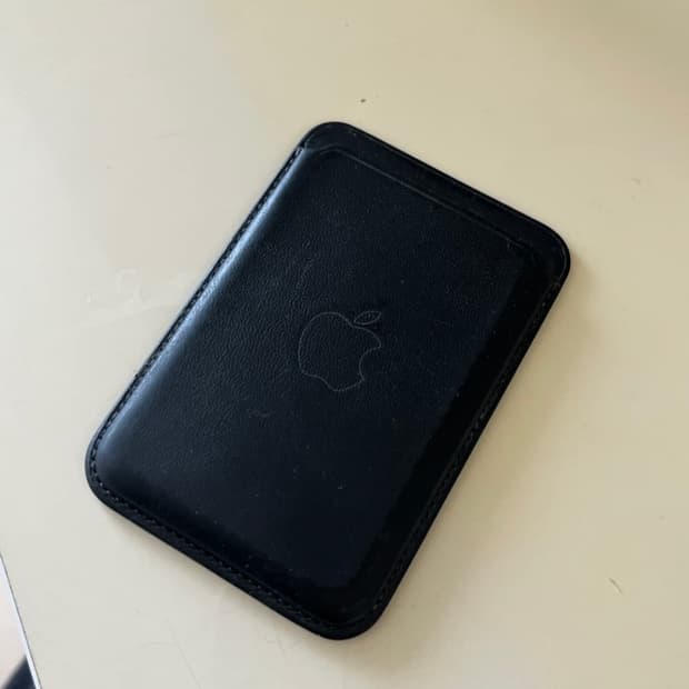 애플 맥세이프 가죽 카드지갑 미드나이트