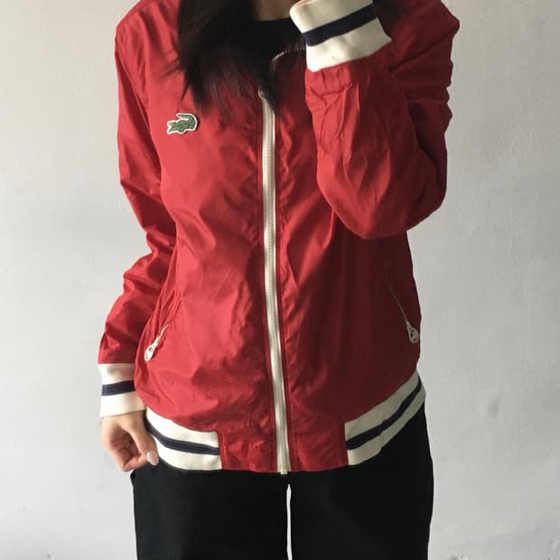 라코스테 로고 바람막이