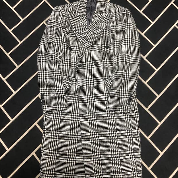 톰st (새제품) 프리미엄 피크드라펠 더블코트/몽클레어 스톤 발망 프라다