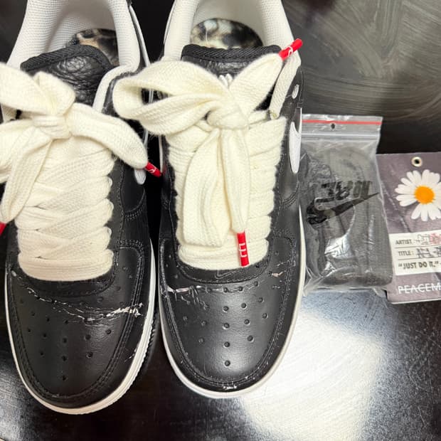 나이키 피스마이너스원 에어포스 로우 240 사이즈