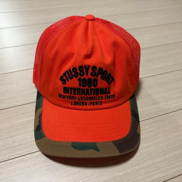 스투시 트러커 인터내셔널 스냅백 오렌지 판매합니다