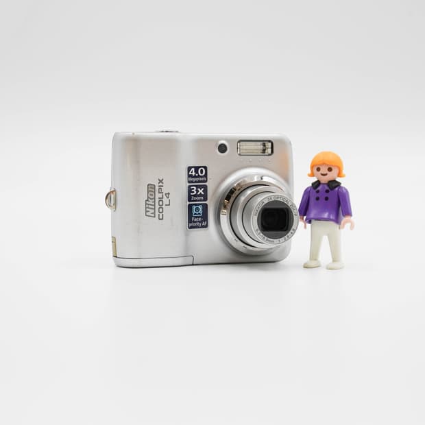 Nikon Coolpix L4 (니콘 쿨픽스 L4)