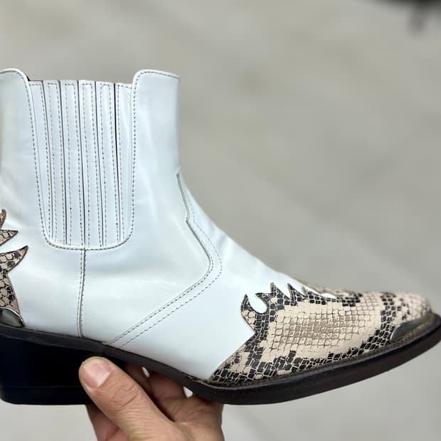 화이트 뱀피 웨스턴부츠 245