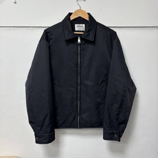 자바나스 블랙 나일론 카라 점퍼