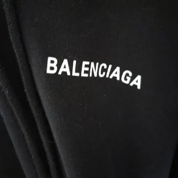 발렌시아 면소재 블랙 후드티XL[중고]