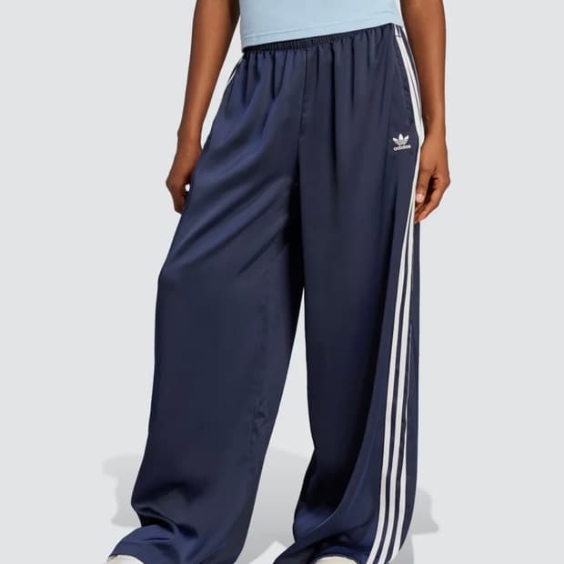아디다스 여성용 와이드 팬츠입니다