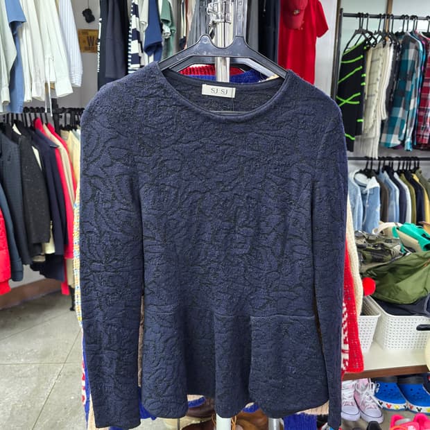 SJSJ 네이비 패턴 플레어 니트 (1315)