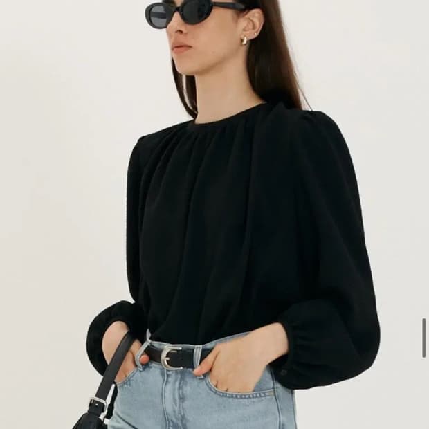 던스트 셔링 볼륨 블라우스 m