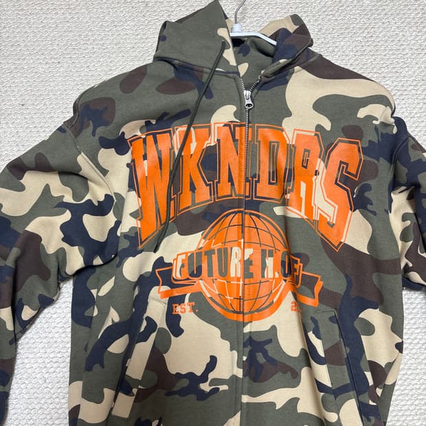 위캔더스 후드집업