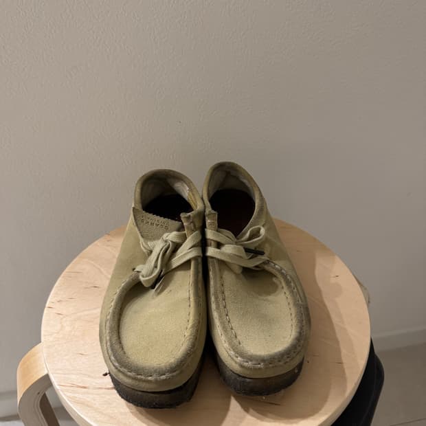 클락스 왈라비 235