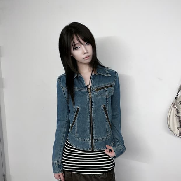 Levi’s Trucker Zip-Up Denim Jacket