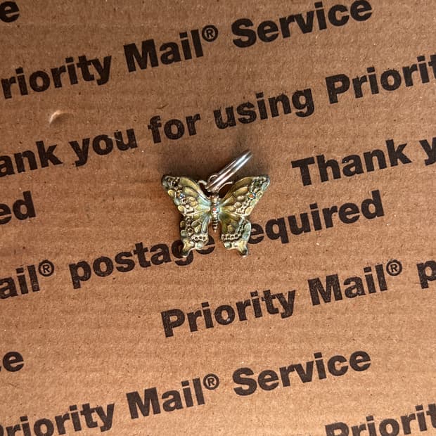 90s vtg Butterfly Keyring