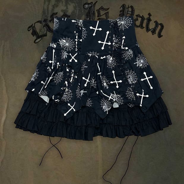 고스 십자가 거미줄 프릴 블랙 스커트