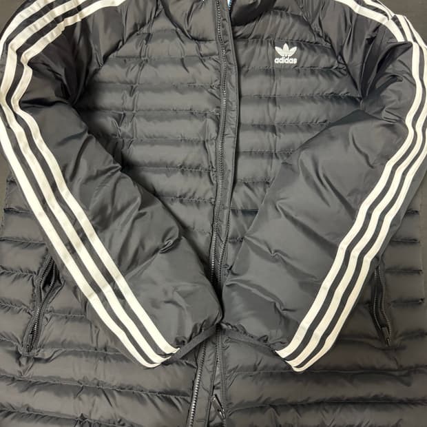 정품2회착용 아디다스 3S 폴리에스테르 경량패딩자켓 2xl 블랙