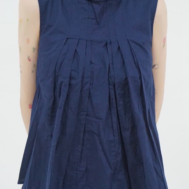 MARNI × UNIQLO Pleated Sleeveless Blouse