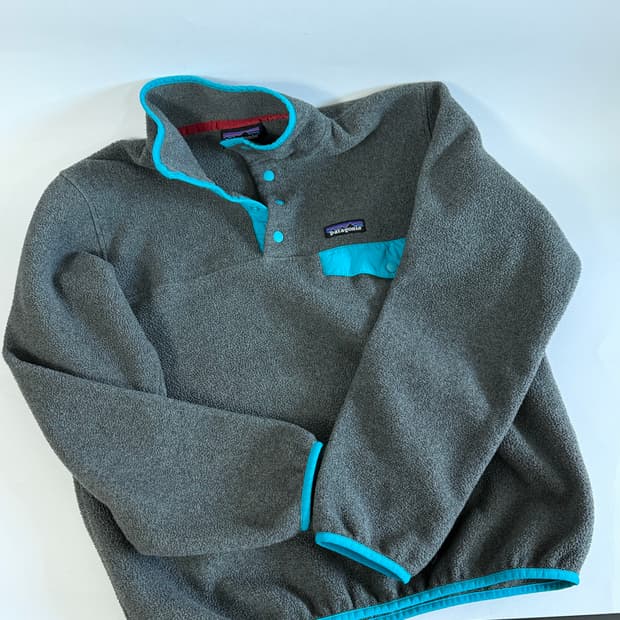 파타고니아 라이트웨이트 니켈 신칠라 플리스 우먼