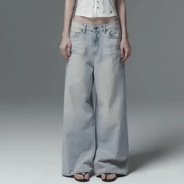 이네기 foggy wide denim pants light blue
