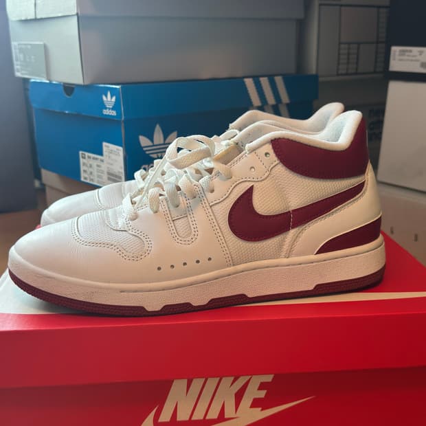 나이키 어택 (FB8938-100) 화이트/팀레드 US10.5 / 285