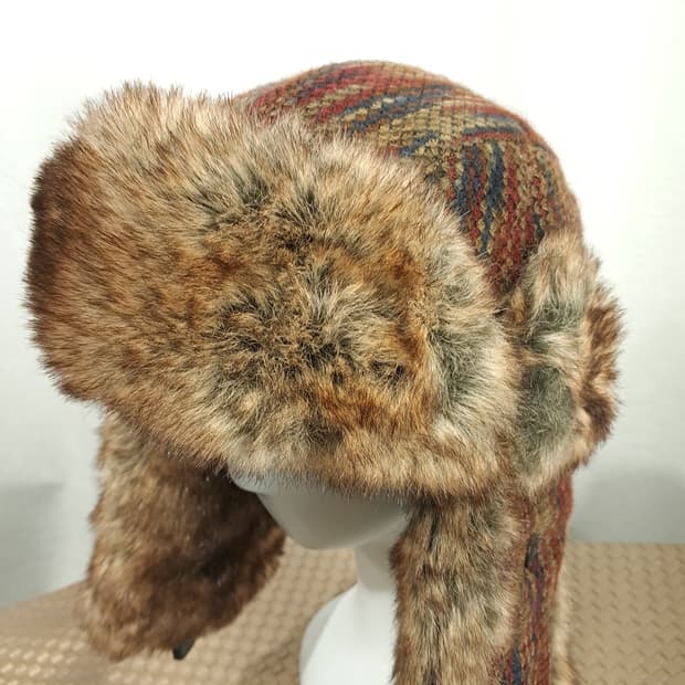 VISON 에스닉 자카드 패턴 이어플랩 트래퍼 햇 P2022