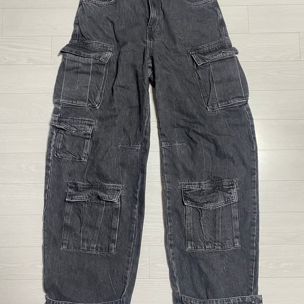 자라 유틸리티 카고 진 블랙