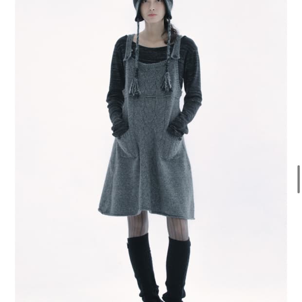 허그유어스킨 스트랩 니트 드레스