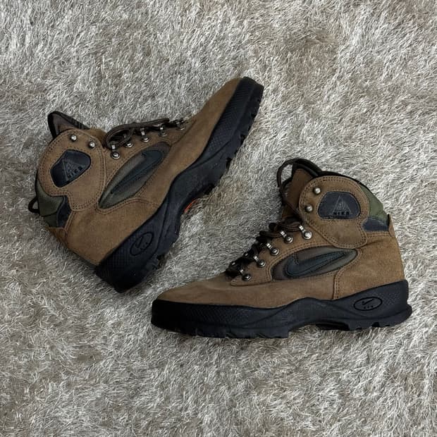 나이키 ACG 90s 하이킹 부츠 (240) 스웨이드