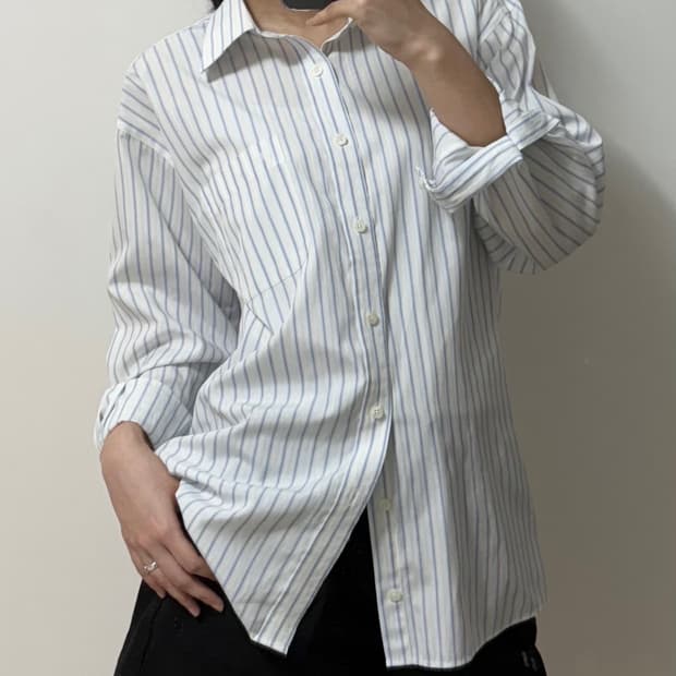 발렌시아가 스트라이프 셔츠