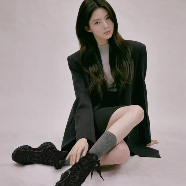 (230) 휠라 에샤페 한소희 콜라보 미드 프리미엄