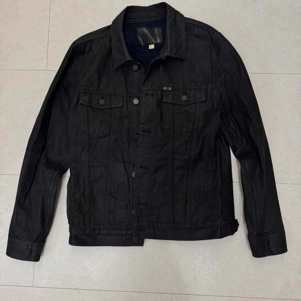(새상품) 버버리 데님 트러커 자켓 100 사이즈