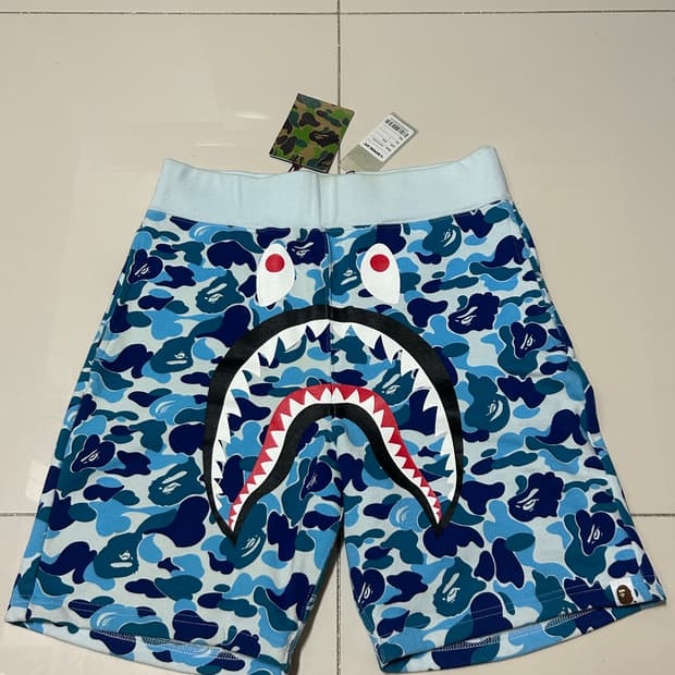 베이프 샤크 카모반바지 s