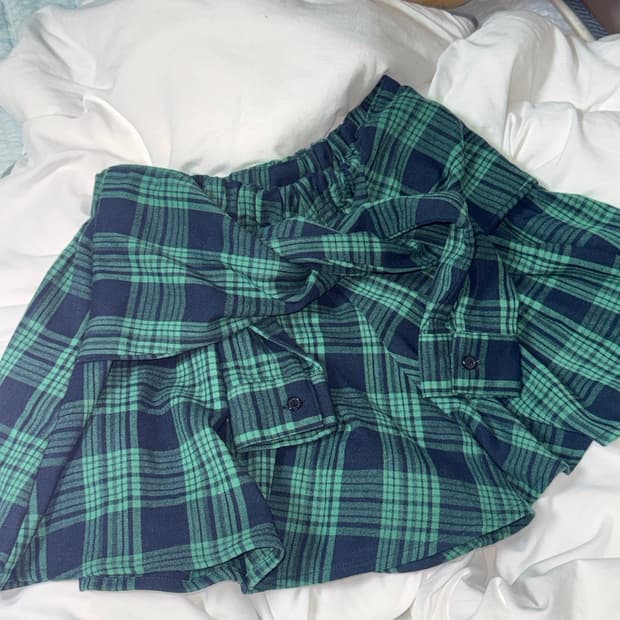 캐캐체깔 체크남방 스커트