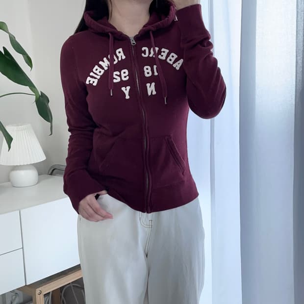 아베크롬비 버건디 아플리케 기모 후집 [ M ]