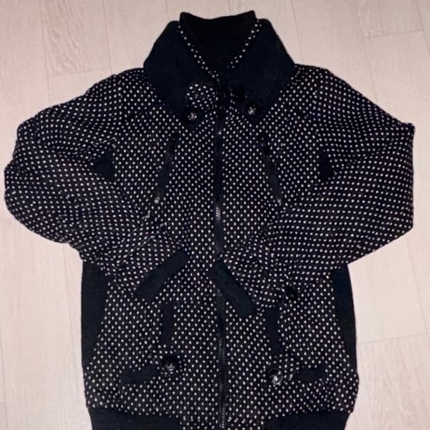 도트 무늬 블랙 갸루 자켓