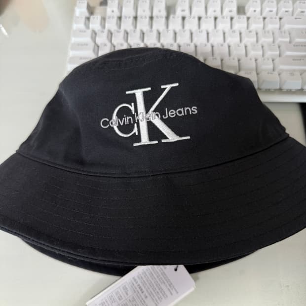 캘빈클라인 버킷햇 블랙