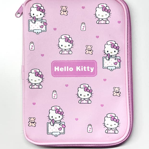 헬로키티 메디컬 파우치