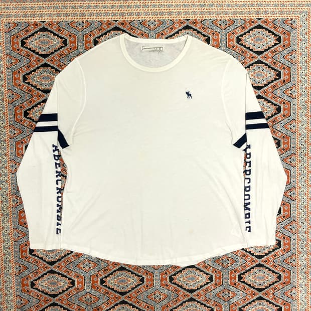 아베크롬비 사이드로고 화이트 긴팔티셔츠 남성XL 