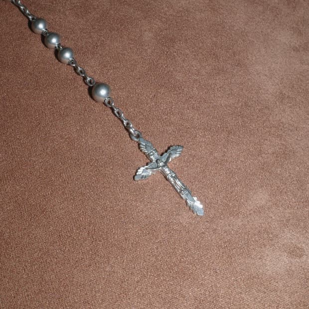 돌체앤가바나 로자리아 묵주 목걸이 네크리스