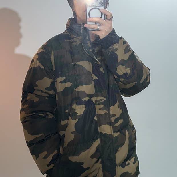 스투시 리버시블 카모 오버 패딩