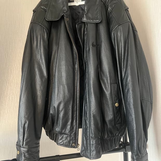 나이키 가죽자켓
