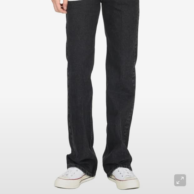 모드나인 블랙 진(28)