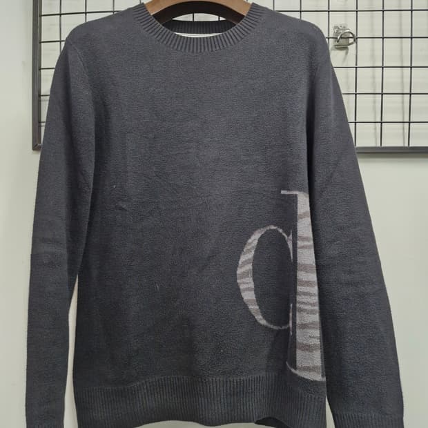 95M 캘빈클라인진 CK 로고 블랙 니트.