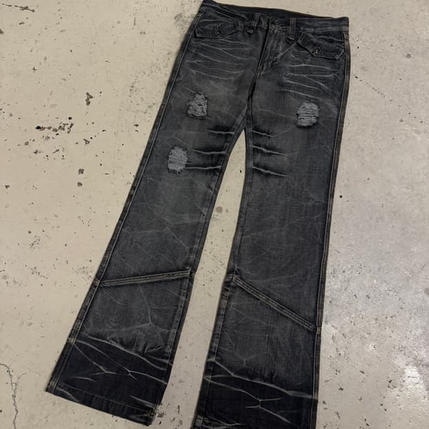 Crack washing damage boots cut pants