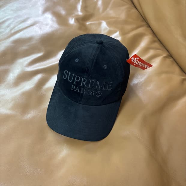슈프림 6패널 볼캡 모자 파리 스웨이드 블랙