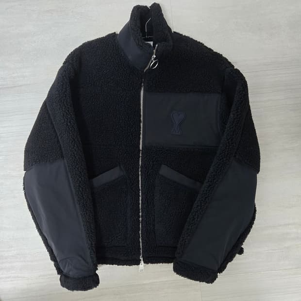 [S] 아미 하트 패치 플리스 자켓 블랙
