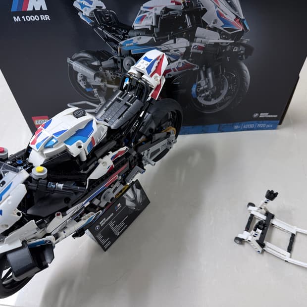 레고 테크닉 BMW M 1000 RR 42130 해