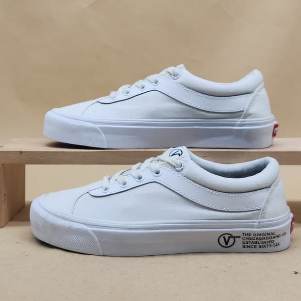 반스 볼드앤아이 스니커즈 245