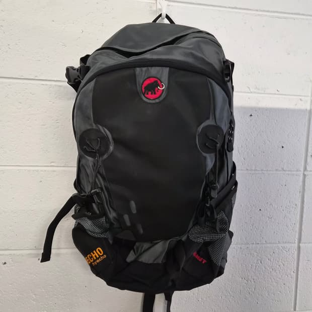 OS) 마무트 백팩 팝니다