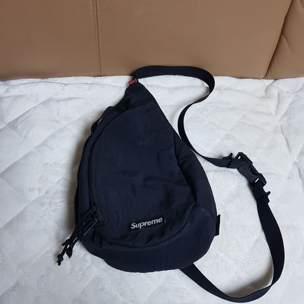 슈프림 슬링백 크로스백 블랙 20FW