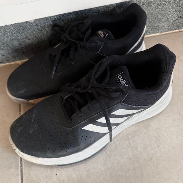 아디다스 런닝화 250