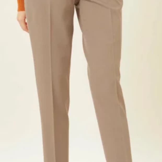 새상품 내추럴뷰티베이직 베이지 슬랙스